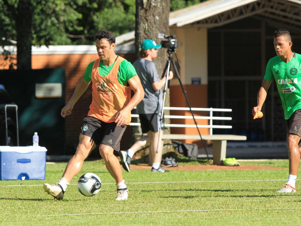 Suspenso, o atacante Kléber Gladiador está fora do primeiro jogo do Coritiba no Paranaense. | Coritiba/Divulgação
