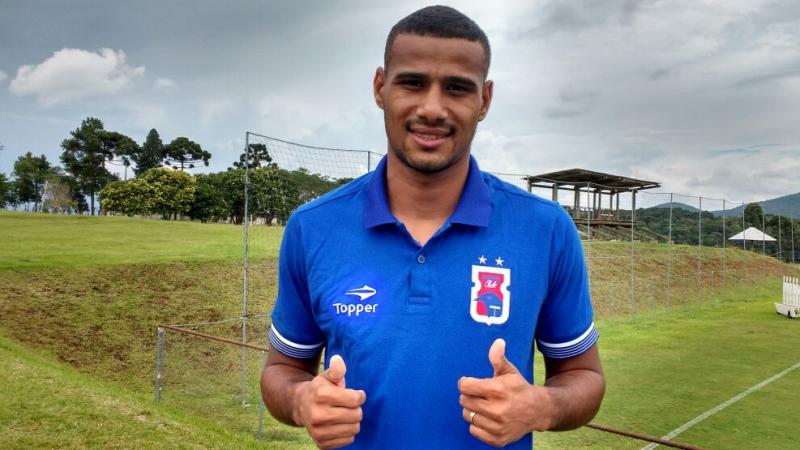 Gabriel Dias: 15ª contratação do Paraná para 2017. | Divulgação/Paraná Clube