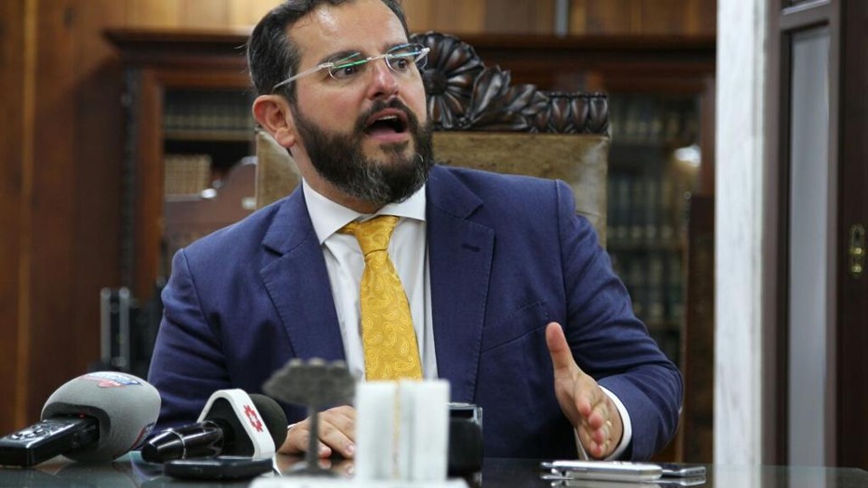Ivan Bonilha, presidente da Corte, apresenta o estudo à imprensa | Daniel Castellano/Gazeta do Povo
