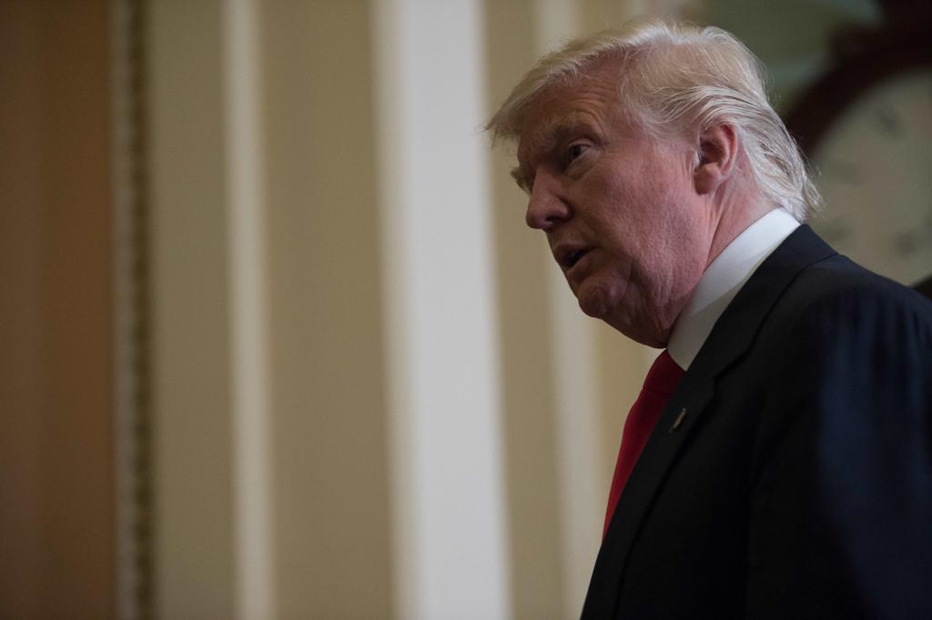 “Ter uma boa relação com a Rússia é uma coisa boa, não uma coisa ruim. Apenas estúpidos ou imbecis achariam ruim”, disse Trump no Twitter. | Nicholas Kamm
AFP