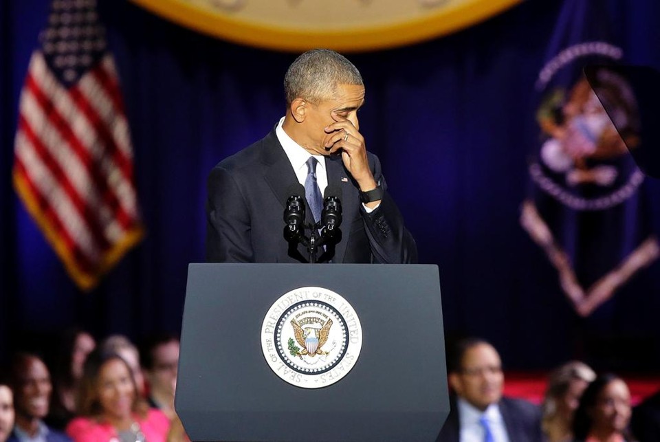 Presidente Barack Obama não segurou as lágrimas durante seu discurso em Chicagp | Joshua Lott/AFP