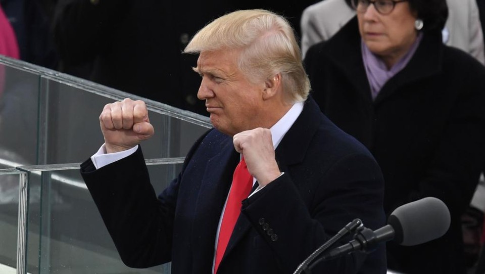 Donald Trump durante cerimônia de posse, nesta sexta-feira (20) | MARK RALSTON/AFP
