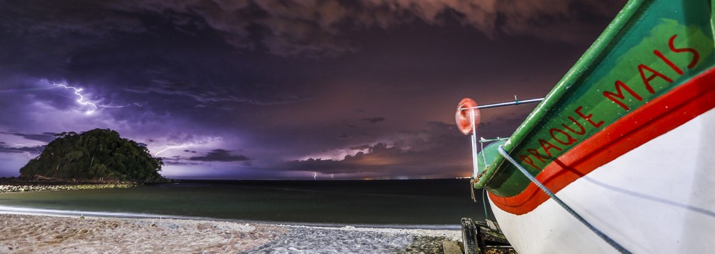 Fotógrafo utiliza técnica de longa exposição à luz
