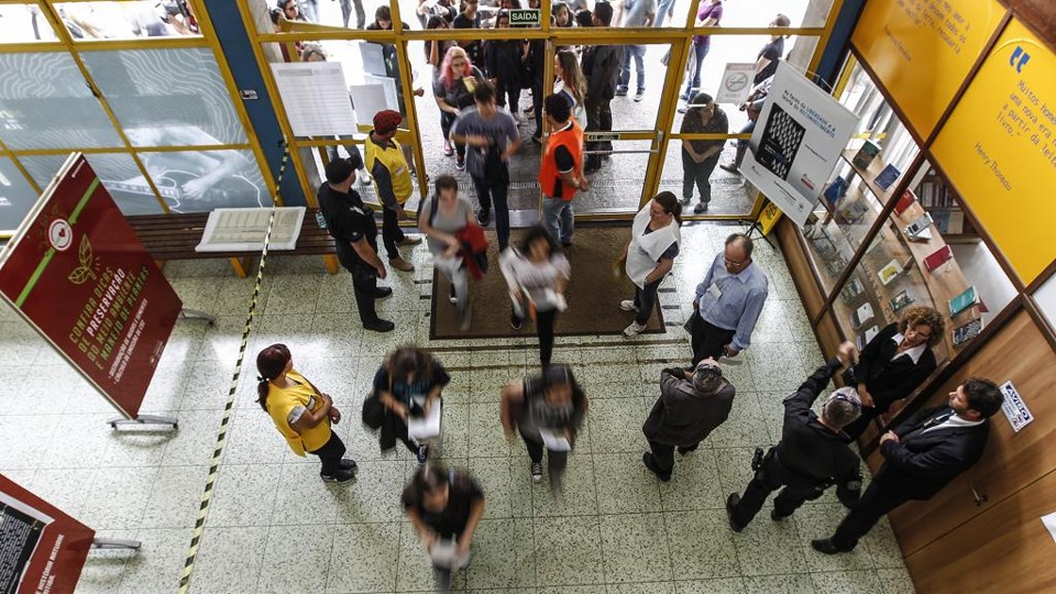 MEC altera calendário de inscrições do Prouni e Fies | Jonathan Campos/Gazeta do Povo