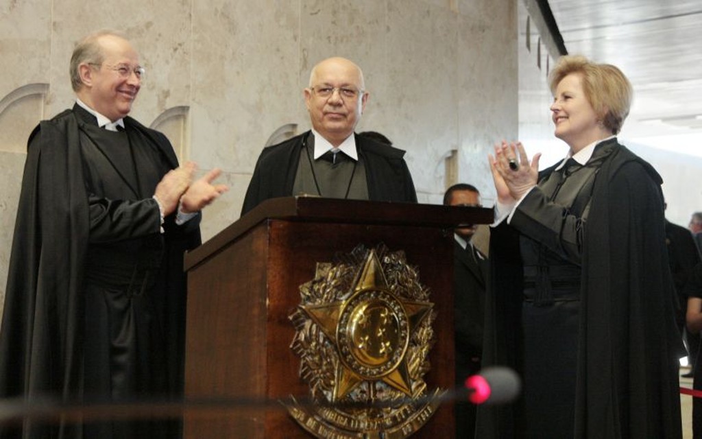 Teori (ao centro) na sessão de posse no STF: solenidade sem discursos. | /