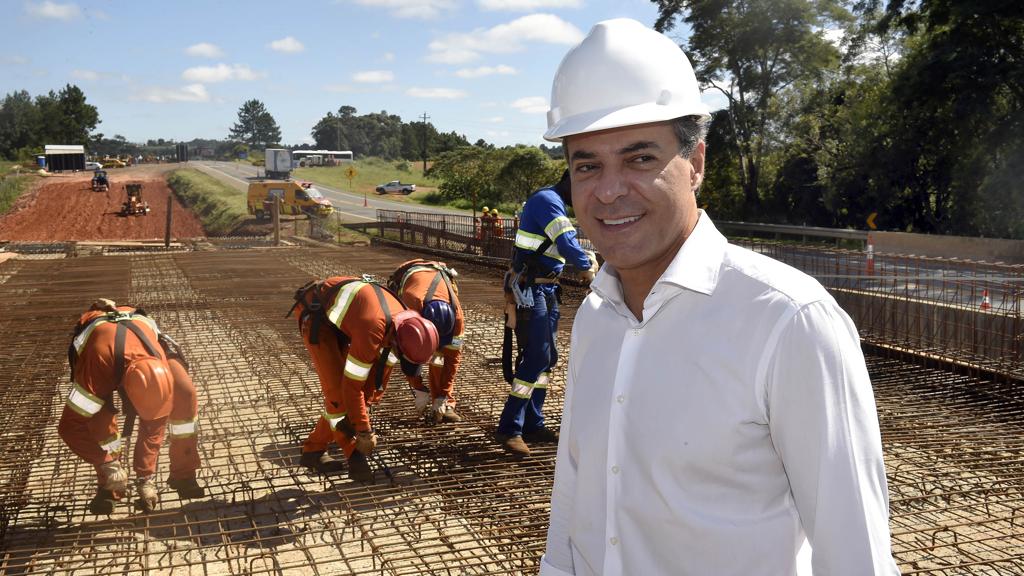 Beto Richa inspeciona obra | Ricardo Almeida /ANPr/Arquivo