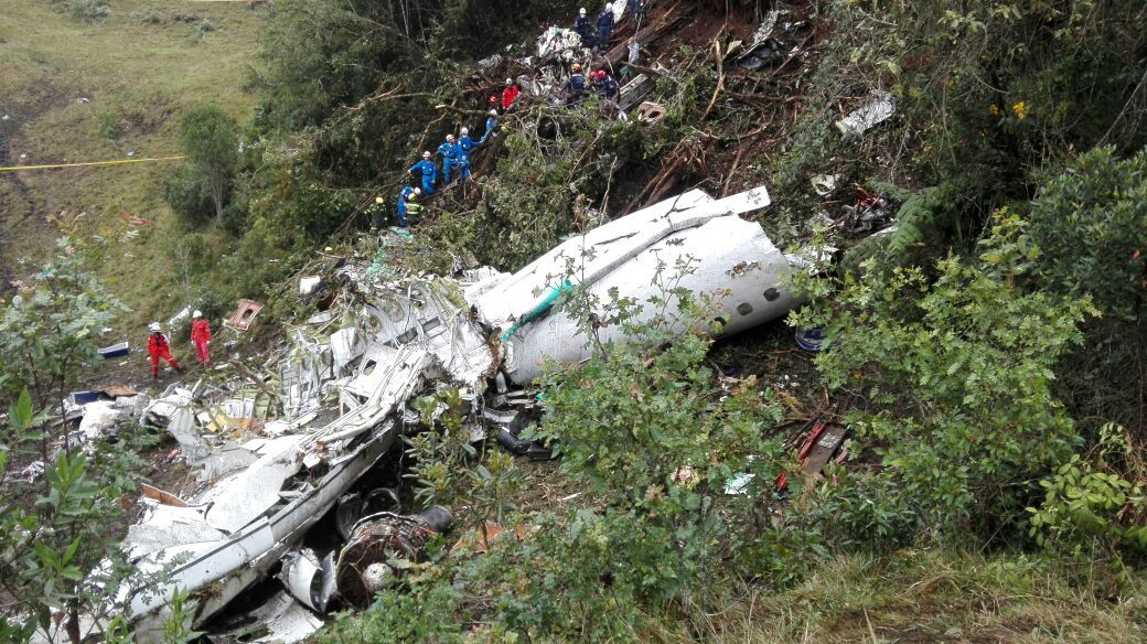 Acidente com o time da Chapecoense deixou 71 mortos, incluindo 19 jogadores. | Fuerza Aérea Colombian/Fuerza Aérea Colombian