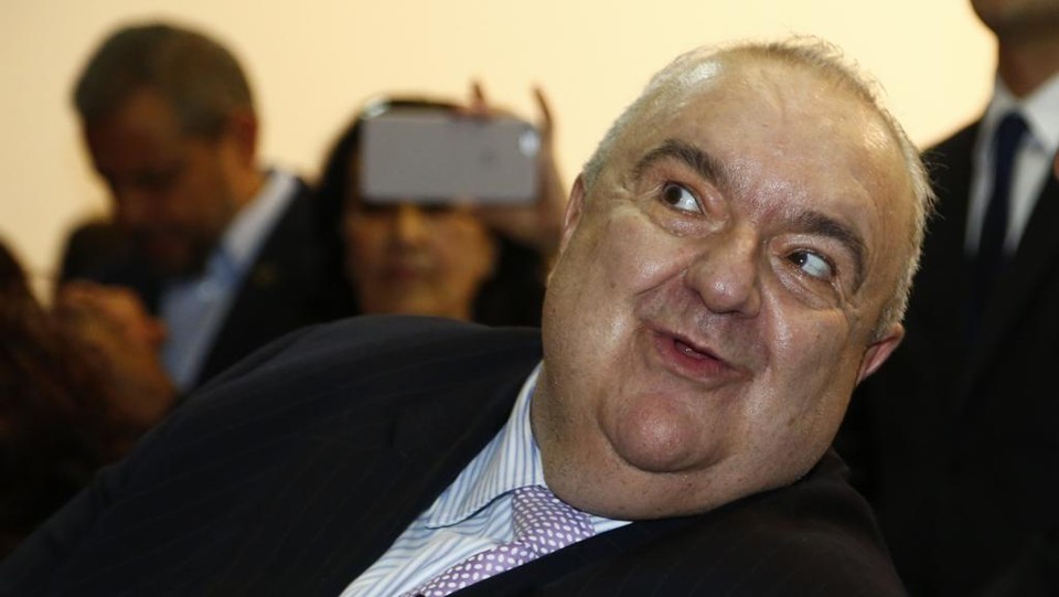 Rafael Greca passou mal no dia da posse na prefeitura de Curitiba e tem despachado diretamente do hospital. | Henry Milleo/Gazeta do Povo
