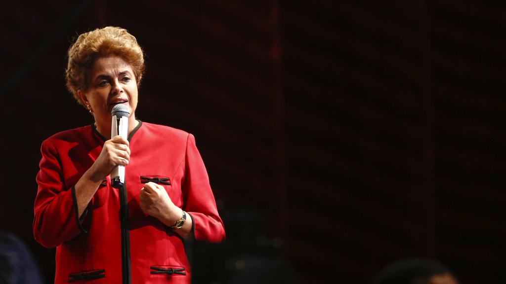 Ex-presidente Dilma Rousseff disse que seria um golpe Lula não ser candidato à presidência em 2018. | Daniel Castellano/Gazeta do Povo