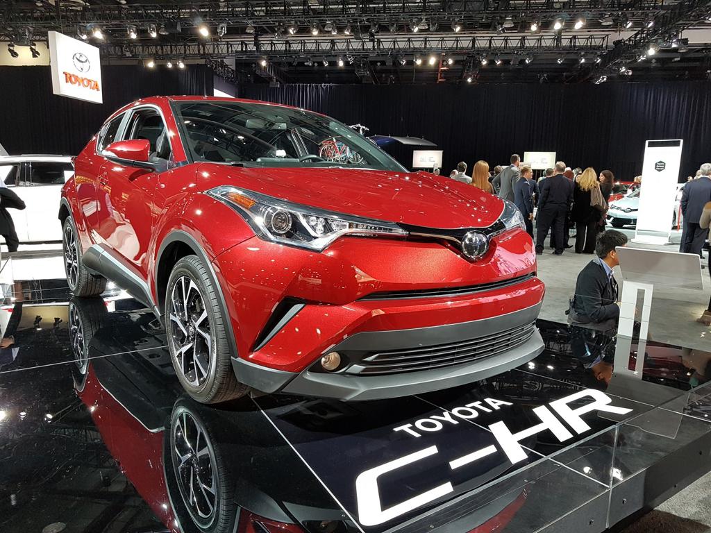 O crossover C-HR é um dos destaques da Toyota no Salão de Detroit (EUA). Modelo começa a ser vendido no mercado local e no Brasil estreia em 2018. | Renyere Trovão/Gazeta do Povo