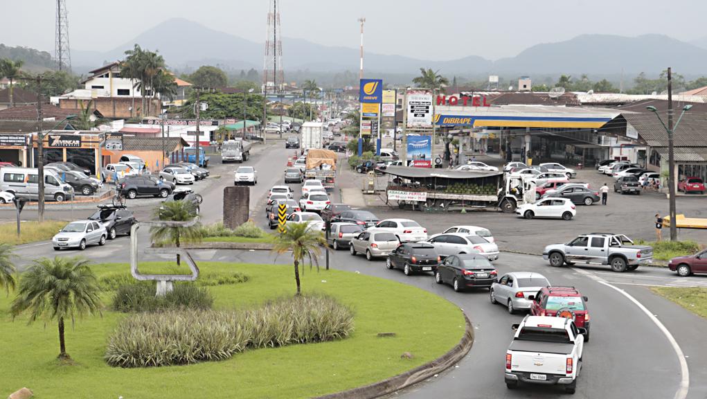 Contorno de Garuva em Santa Catarina, que dá acesso as praias de Guaratuba e Itapoá | Albari Rosa/Gazeta do Povo