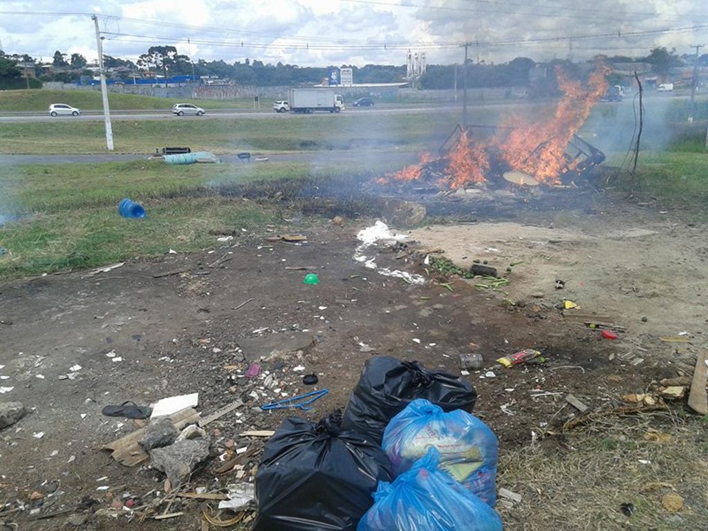 Barraco em que haitiana morava foi incendiado | /