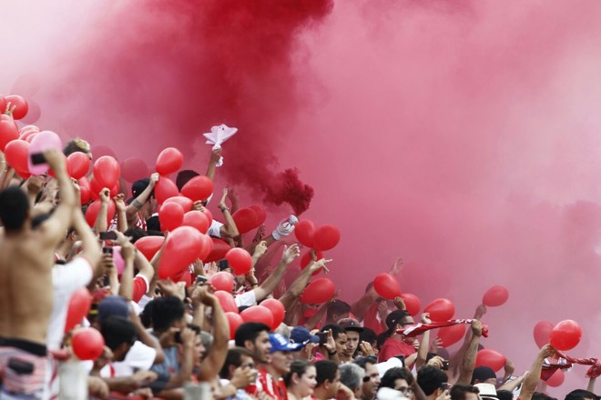 Torcida do Rio Branco fez a festa na volta do Rio Branco à Estradinha | Jonathan Campos Gazeta do Povo