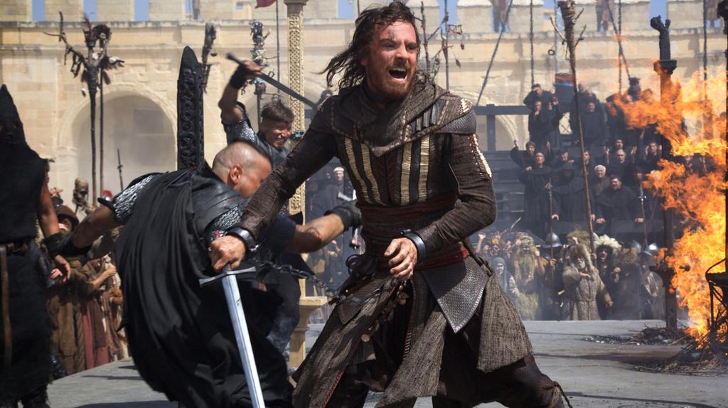 Michael Fassbender como Aguilar de Nehra, o Assassino do século 15 perseguido pela Inquisição. | Divulgação/Fox