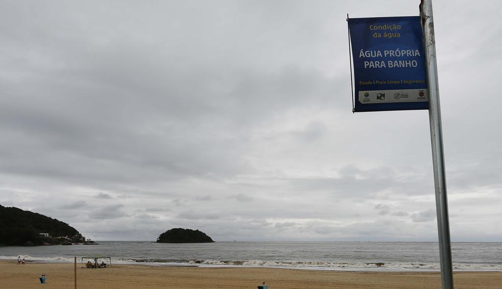  | JONATHAN CAMPOS/JONATHAN CAMPOS