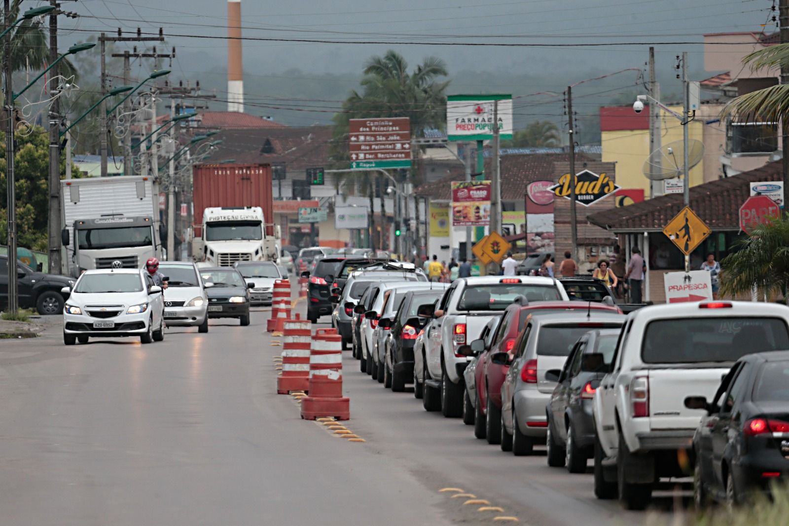 O atraso no contorno, segundo o governo de Santa Catarina, responsável pelo projeto, é devido a questões judiciais ligadas à desapropriação de casas da região | Albari Rosa/Gazeta do Povo