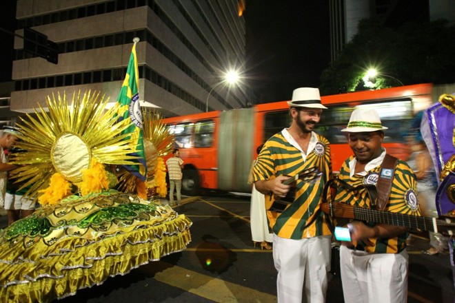 Preparativos para o desfile na Marechal Deodoro | Daniel Castellano/Gazeta do Povo