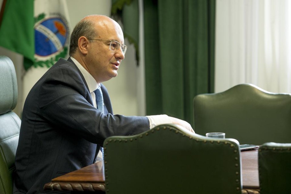 Em sua defesa, Zaki Akel Sobrinho alega que ele mesmo comunicou a Polícia Federal do desvio de recursos na UFPR. | Hugo Harada/Gazeta do Povo
