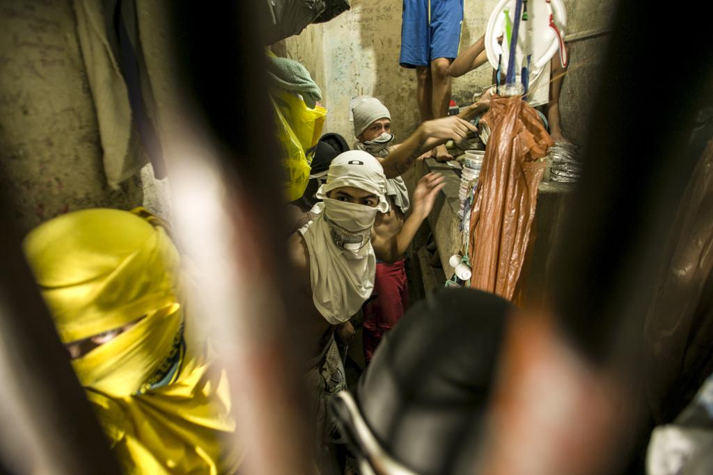 Superlotação carcerária é cena comum no Brasil: possibilidade de indenização aos presos pode causar rombo nas contas de estados e União | Marcelo Andrade/Gazeta do Povo