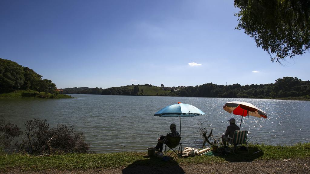 Temperaturas devem passar dos 30º C em todo o estado | Daniel Castellano/Gazeta do Povo