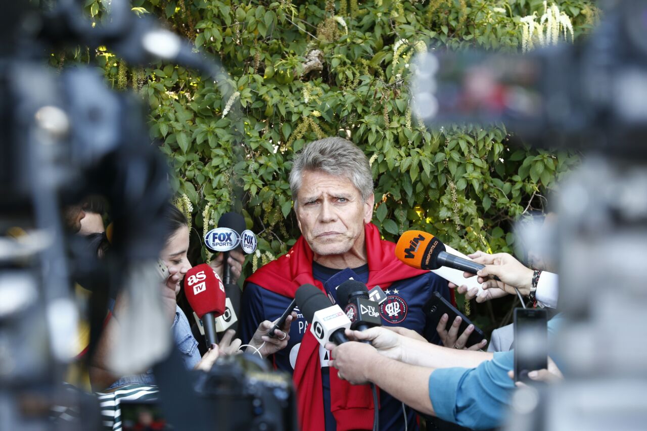 Paulo Autuori descartou atacante do Atlético Nacional. | Hugo Harada, enviado especial/Gazeta do Povo