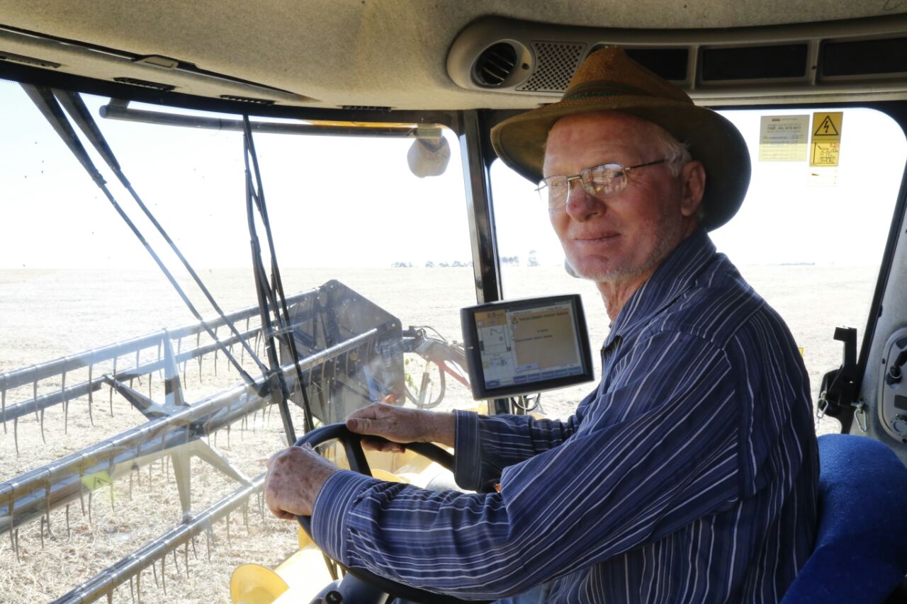 O produtor rural Valdomiro Frizon está com um rendimento de 66 sacas de soja por hectare. | Pedro Serápio/Gazeta do Povo