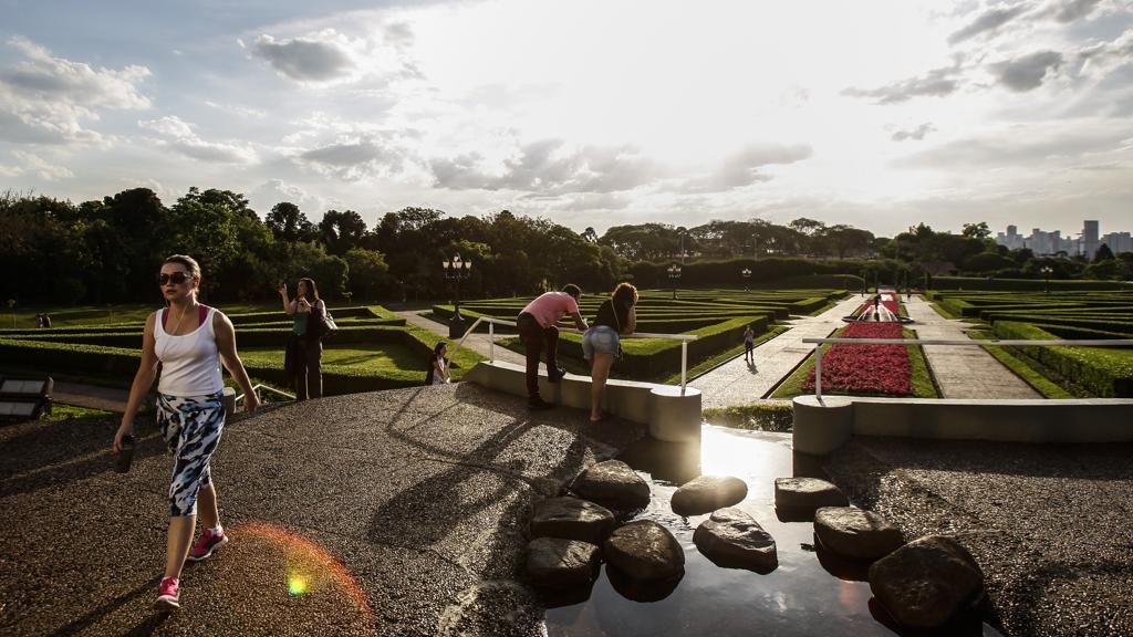 Com fim do horário de verão, relógios devem ser atrasados em uma hora | Daniel Castellano/Gazeta do Povo/Arquivo