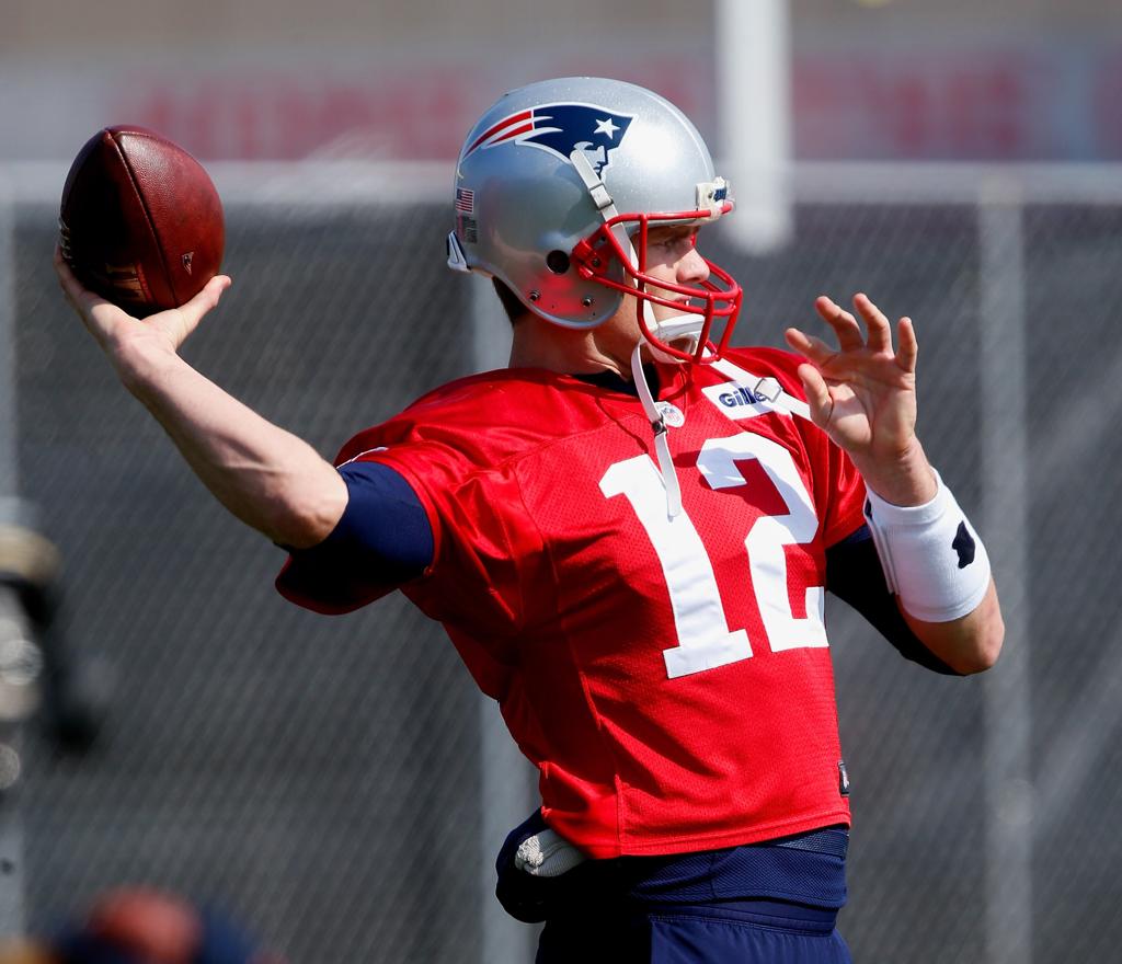 Tom Brady, astro do New England Patriots, durante treino em Houston. | Bob Levey/AFP
