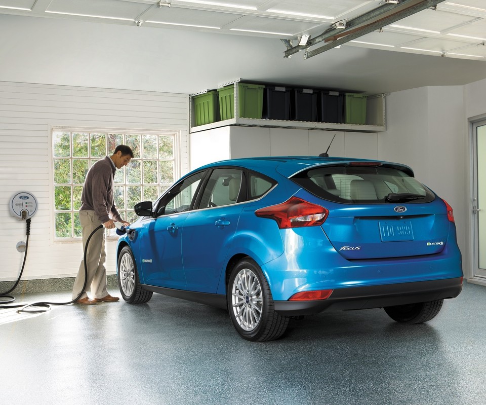 A Ford lança um carro com emissão zero, bateria aprimorada e sistema de carregamento rápido | Divulgação/