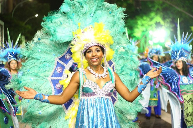 Desfile da escola Império da Realeza. | Daniel Castellano/Gazeta do Povo