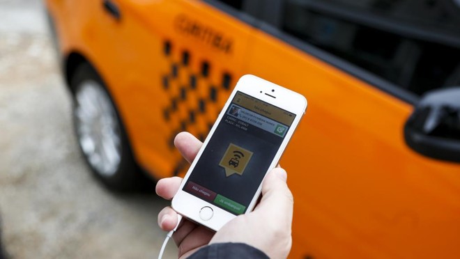 Apps de táxi sentiram o golpe quando o Uber chegou ao país, em 2014. | Henry Milléo/Gazeta do Povo