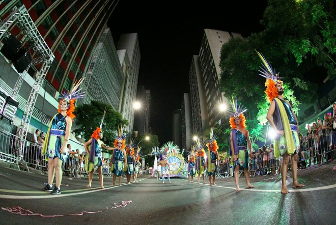 Escola Imperatriz da liberdade se prepara para desfilar | Daniel Castellano/Gazeta do Povo