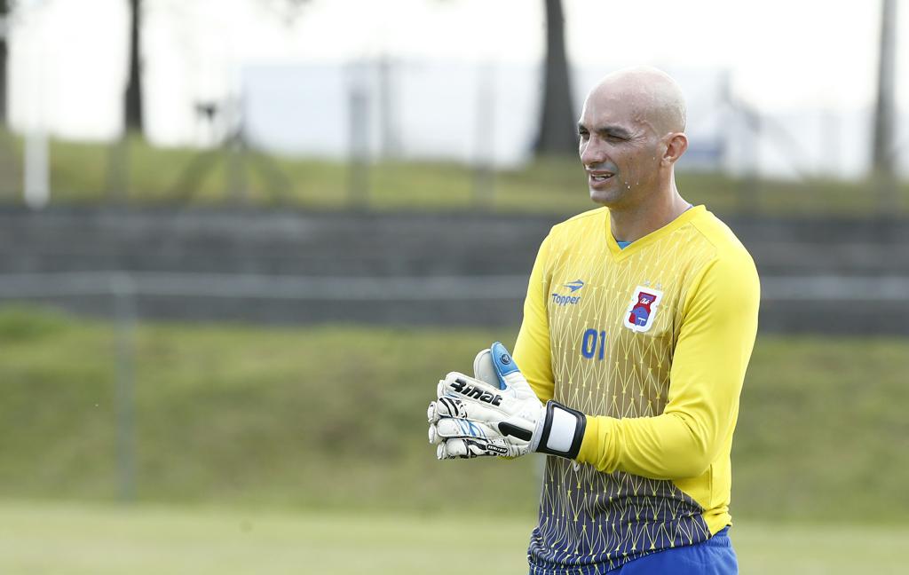 Goleiro Marcos fará o seu primeiro jogo em 2017 pelo Paraná. | Hugo Harada/Gazeta do Povo