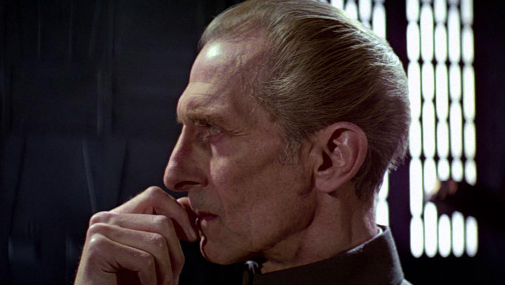 Peter Cushing, morto em 1994, voltou em “Rogue One” | Divulgação/