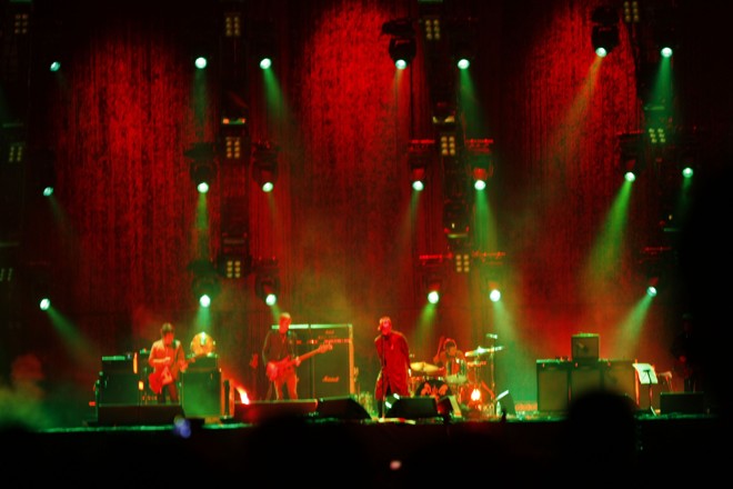 Oasis em 2009, em Pinhais: show memorável não exatamente pelas melhores razões. | Antonio Costa/Gazeta do Povo