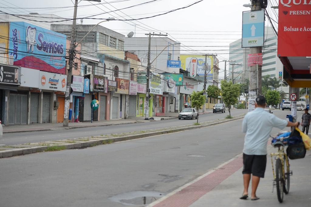 Comércio fechado e ruas vazias em Vitória desde sábado, com a paralisação da Polícia Militar. | Tânia Rêgo/Agência Brasil