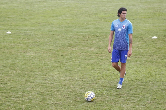 Bentacourt, sósia do Cavani, pode jogar. | Aniele Nascimento/Gazeta do Povo