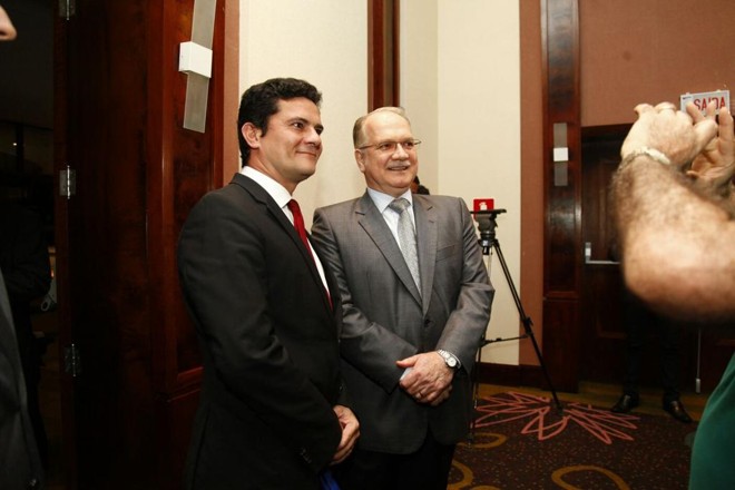 O ministro Edson Fachin (à direita) relata os casos da Lava Jato no STF. Já o juiz Sergio Moro (à esquerda) cuida dos casos em Curitiba | André Rodrigues/Gazeta do Povo