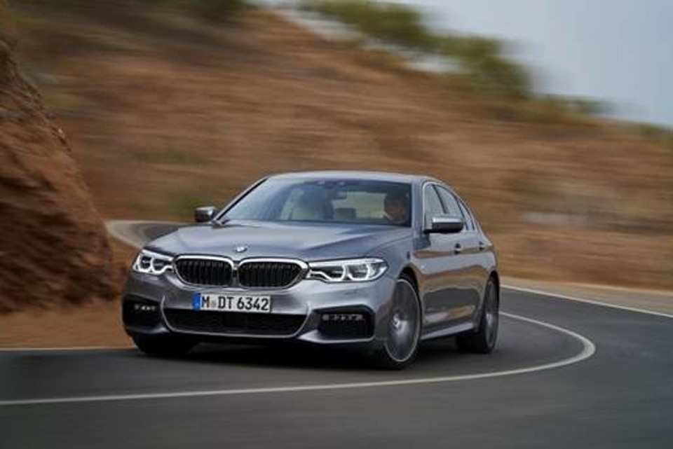 Modelo chega no país nas versões 530i M Sport e 540i M Sport. | Divulgação/