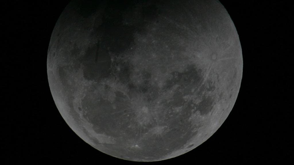 A Lua deve ficar mais opaca nesta noite | Ivonaldo Alexandre /Gazeta do Povo/Arquivo