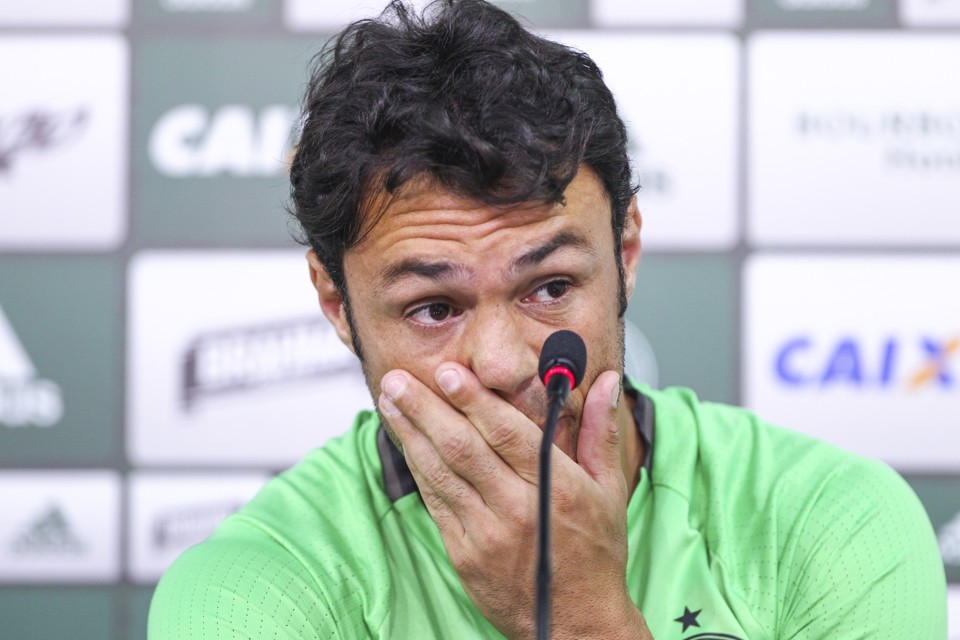 Silêncio da diretoria e comissão técnica do Coritiba marcam preparação para Atletiba O atacante Kléber foi convocado para a coletiva e fez cobranças ao elenco de jogadores. | Daniel Castellano/Gazeta do Povo