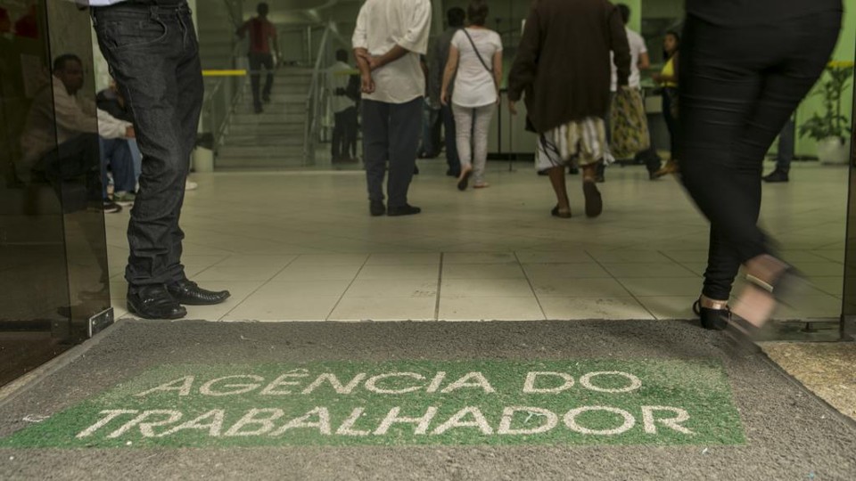 11,8 milhões de pessoas estavam desempregadas em 2016 e 20% do total procurava emprego há, pelo menos, dois anos | Marcelo Andrade/Gazeta do Povo
