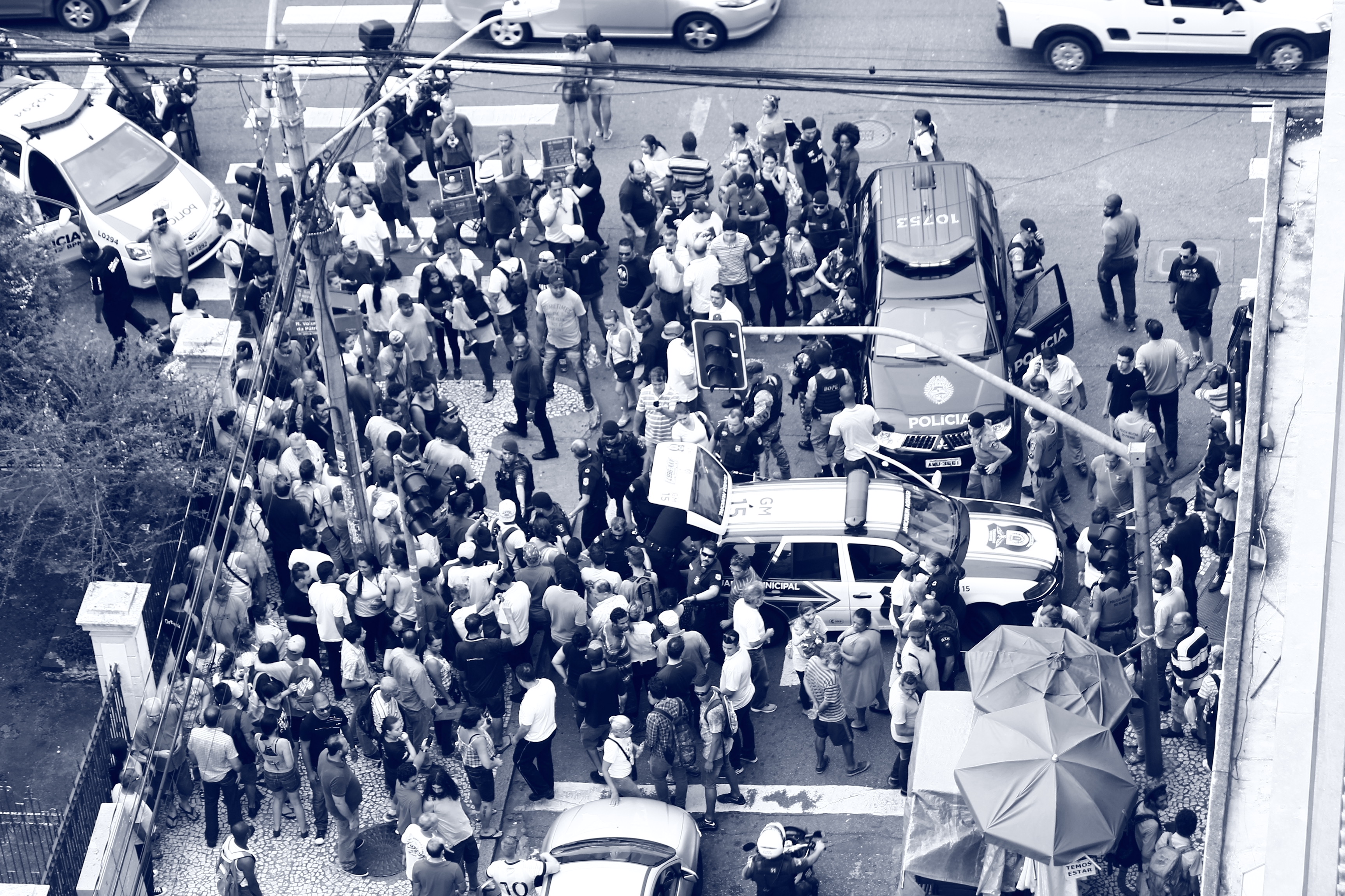 Prisão do suspeito pela onda de assaltos nesta tarde no Centro | Pablo Guia/Divulgação