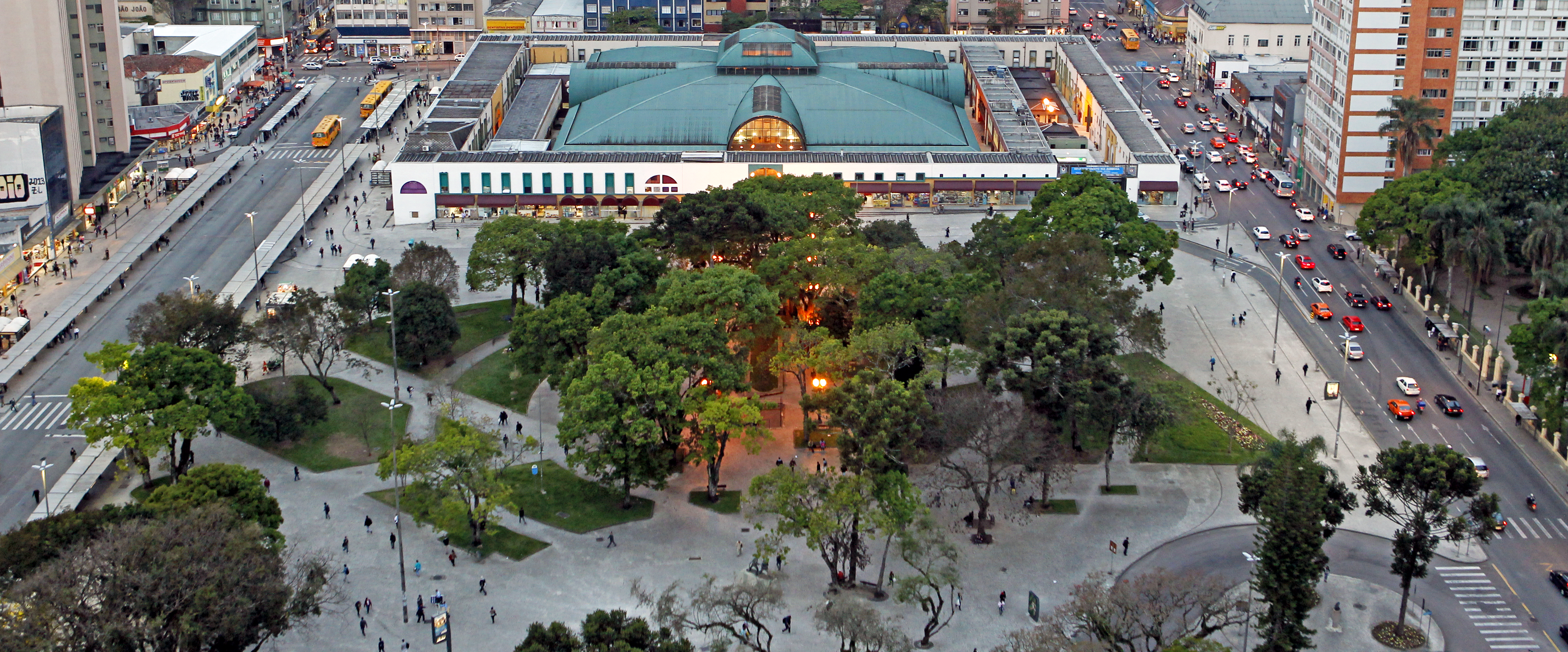 Vista do alto da Praça Rui Barbosa | Antônio More/Gazeta do Povo