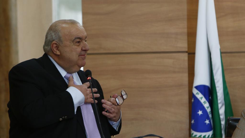 Rafael Greca discursou na primeira sessão legislativa da Câmara de Curitiba. | Aniele Nascimento/Gazeta do Povo
