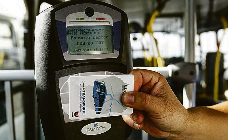 Novo sistema deverá contar com biometria facial, tecnologia que já foi testada na capital em 2015 | Andre Rodrigues/Gazeta do Povo/Arquivo