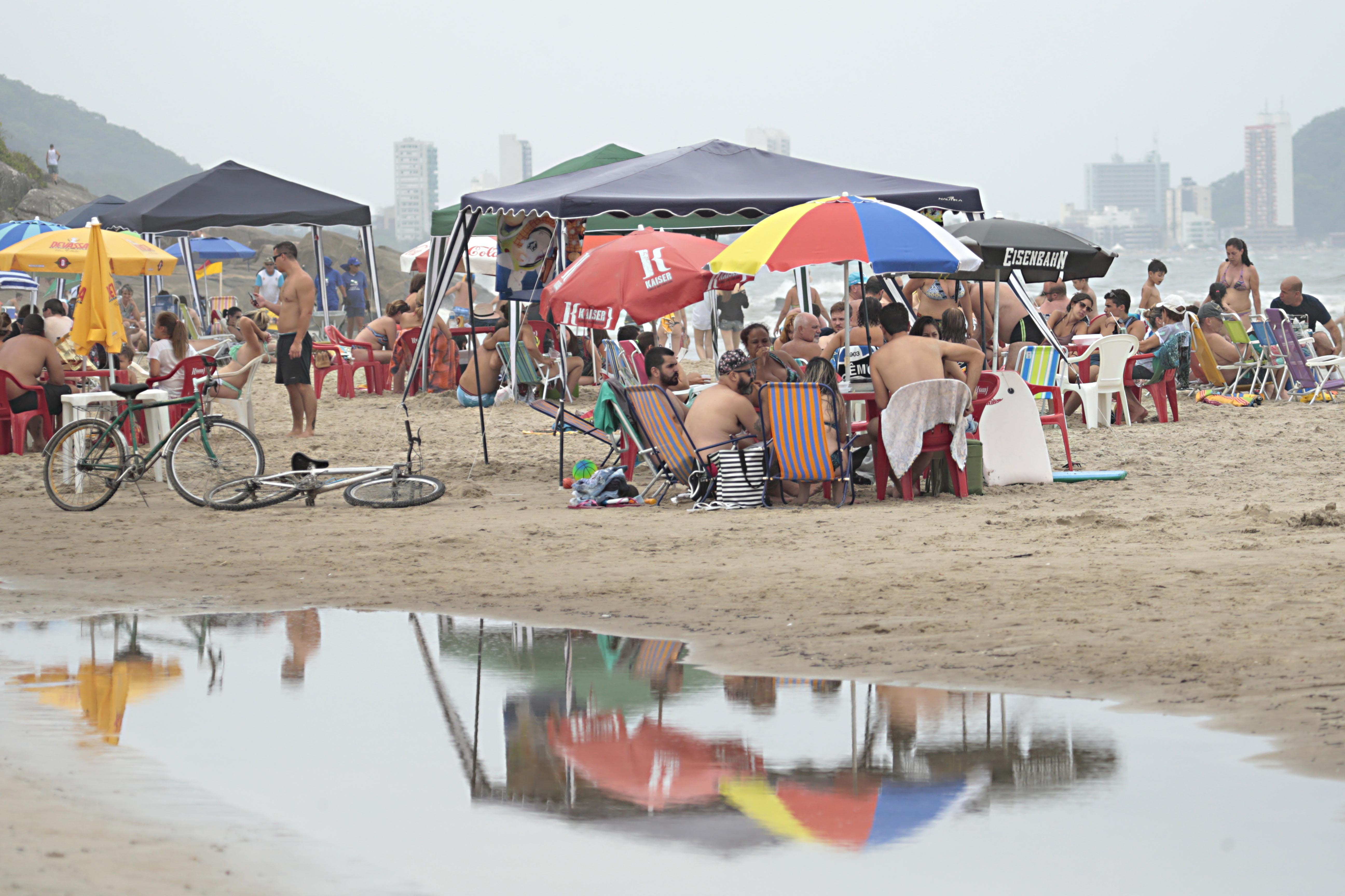 Tempo em Guaratuba terá chuva neste fim de semana | Albari Rosa/Gazeta do Povo