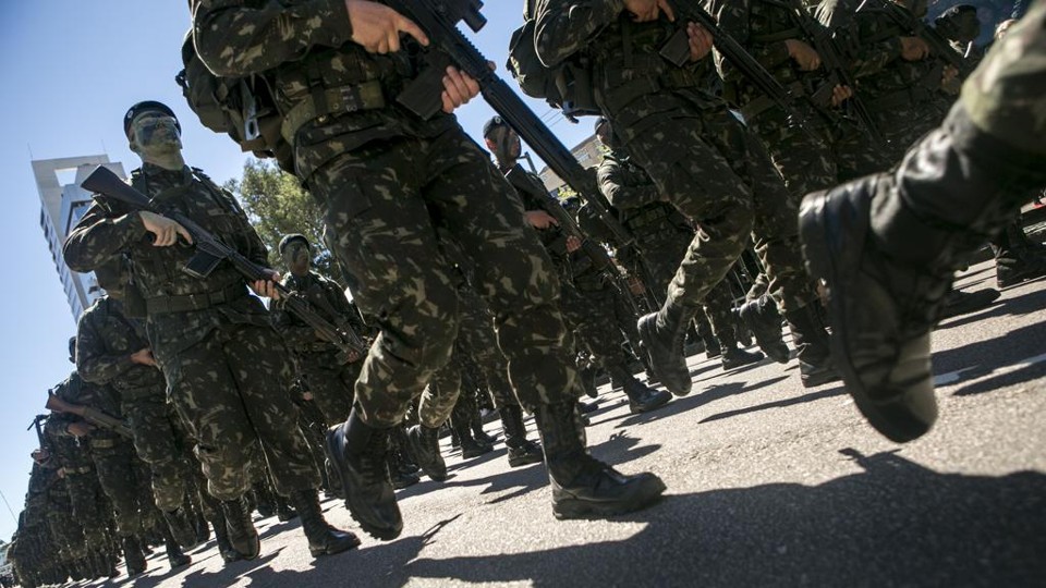 Previdência dos militares é uma das principais polêmicas no debate sobre a reforma da Previdência | Marcelo Andrade/Gazeta do Povo