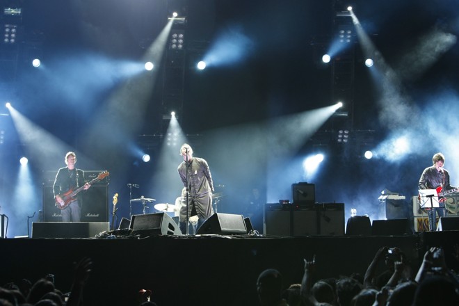 Oasis em 2009, em Pinhais: show memorável não exatamente pelas melhores razões. | Antonio Costa/Gazeta do Povo
