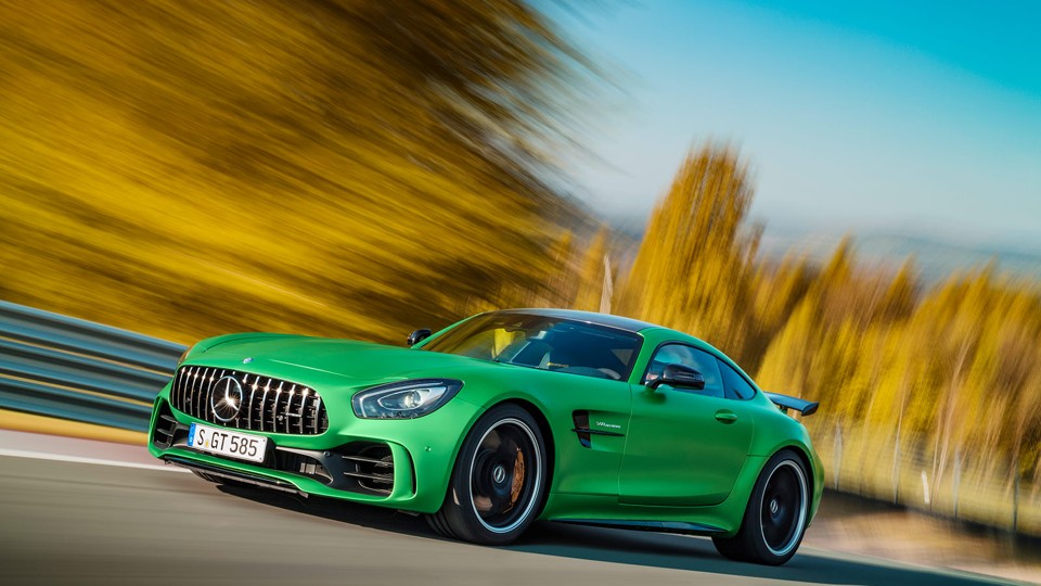 O carro conta com motor 4.0 V8 de 593 cavalos, com 71,3 kgfm de torque máximo a 5.500 rpm | Divulgação/